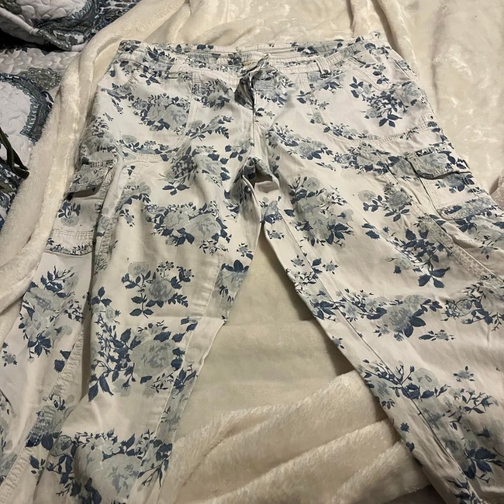Faded Glory capri